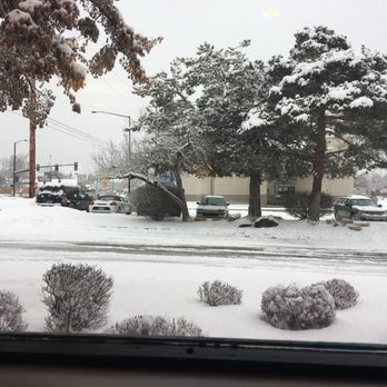 Eddie's Restaurant - Looking out the window - Diners Near Me - Boise, Idaho