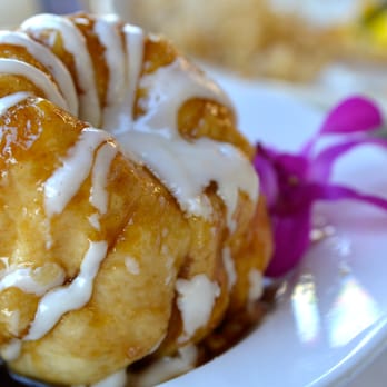Island Lava Java - cinnamon pull apart - American Near Me - Kailua Kona, Hawaii Island Lava Java - cinnamon pull apart - American Near Me - Kailua Kona, Hawaii