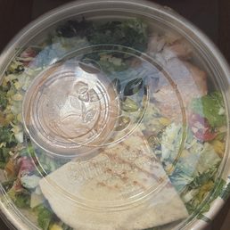 A delicious salmon salad 1000/10