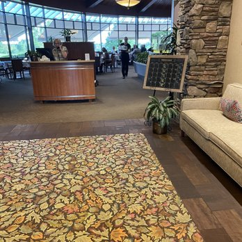 Meridians Restaurant - Entry foyer - not pictured is a nice bar on the left - New American Near Me - Lincoln, California Meridians Restaurant - Entry foyer - not pictured is a nice bar on the left - New American Near Me - Lincoln, California