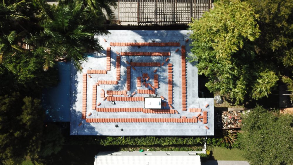 Slide of Maxx Leverage Construction