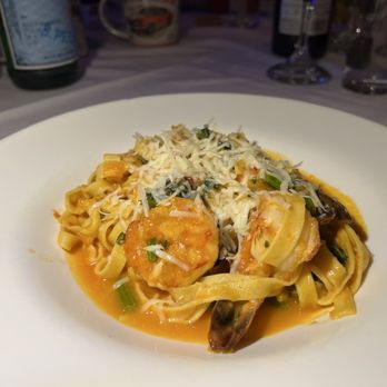 Bici Restaurant - Fettuccine with shrimp and garlic - plentiful! - Italian Near Me - Ramsey, New Jersey