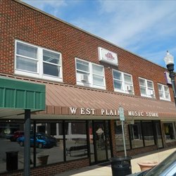 West Plains Music Store - An outside view of West Plains Music in the Northeastern corner of our historic downtown square.