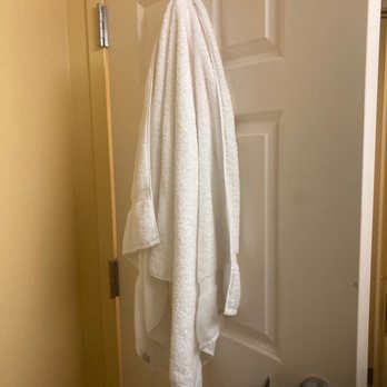 Baymont by Wyndham Clinton - Prehung towel? - Hotels Near Me - Clinton, Tennessee