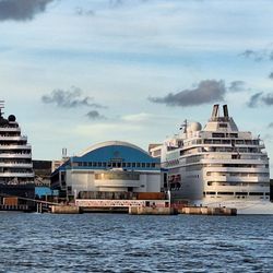 Sail San Juan Bay - Cruise ships in port