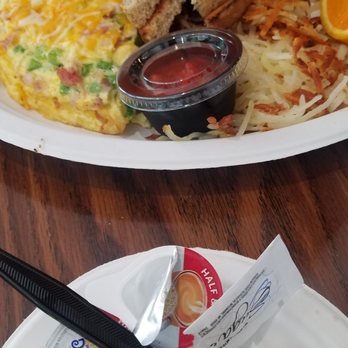 Pasquales - Western omelet hashbrowns - Italian Near Me - Put-in-Bay, Ohio
