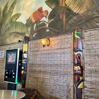 Trad'r Sam - Dive Bars Near Me - San Francisco, California Trad'r Sam - Dive Bars Near Me - San Francisco, California