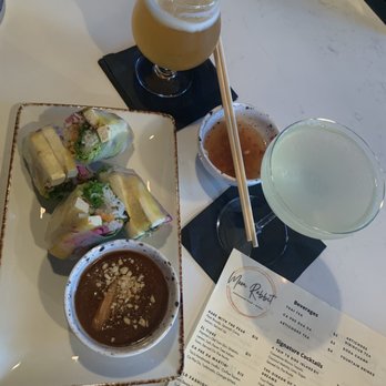 Moon Rabbit - Veggie rolls - Vietnamese Near Me - Houston, Texas