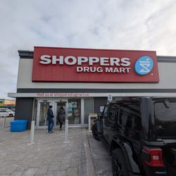 Shoppers Drug Mart - Entrance