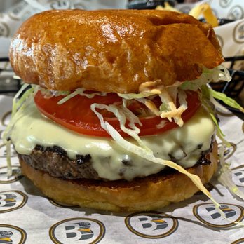 BurgerBarr - Wagyu Beef/Medium brioche bun, cooper Sharp cheese, secret sauce, tomato, & caramelized onions - American Near Me - Sewell, New Jersey
