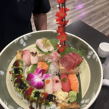 Sushi Badaya - Supreme sushi dinner - Sushi Bars Near Me - Highland Park, Illinois Sushi Badaya - Supreme sushi dinner - Sushi Bars Near Me - Highland Park, Illinois