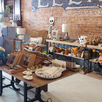 Ella & Ivy - Inside - Home Decor Near Me - Huntingburg, Indiana