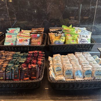 LATAM VIP Lounge - Airport Lounges Near Me - Pudahuel, RM