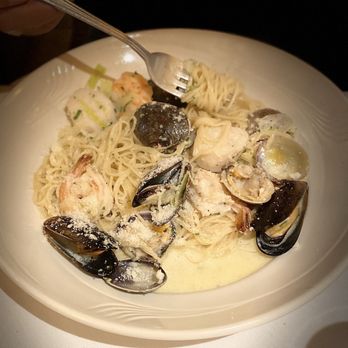 Buona Tavola-Paso Robles - Linguine ai muscoli di mare e porri - Italian Near Me - Paso Robles, California