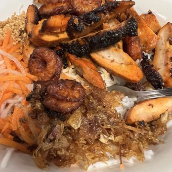 Pho King - Vermicelli with Grilled shrimp and chicken - Vietnamese Near Me - Atlanta, Georgia
