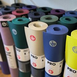 Blue Moon Yoga - Fresno