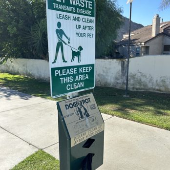 Catawba Park - Dog friendly - Parks Near Me - Fontana, California