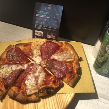 Pizza & Sandwich da Pasquale - Pepperoni pizza and pop - Pizza Near Me - Rome, RM