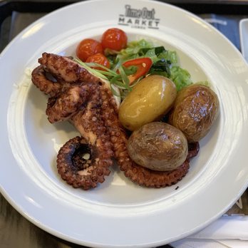 Time Out Market - Grill Octopus from Miguel Laffan - Public Markets Near Me - Lisbon, 11