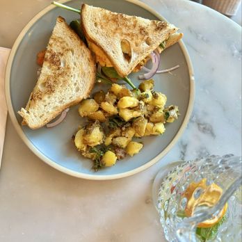 Mamimosas - Mediterranean Grilled Chicken Panini - Breakfast & Brunch Near Me - West Covina, California