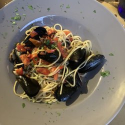 Pizzeria Pepe Nero - Mussels and spaghetti