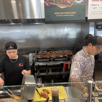 Mo Bettah's - Fresh chicken on the grill!!! Clean and friendly staff also. - Hawaiian Near Me - Las Vegas, Nevada