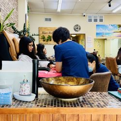 Gina's Best Nails & Spa