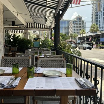 Sixty Vines - Las Olas - Wine Bars Near Me - Fort Lauderdale, Florida Sixty Vines - Las Olas - Wine Bars Near Me - Fort Lauderdale, Florida
