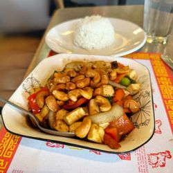 Thai House - W3. Cashew Nut Lunch (requested vegan)