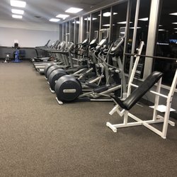 Growth Fitness - Great selection of free weights , circuit machines, and cardio machines