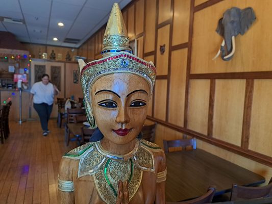 Ruen Thai Restaurant by null