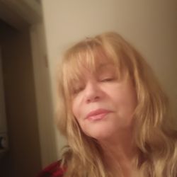 Best Cuts - Curtain bangs . Long layers