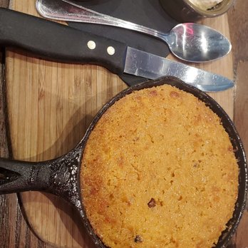 Gus's BBQ - Cornbread - Barbeque Near Me - Porter Ranch, California