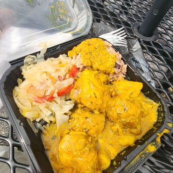 Ena's Caribbean Kitchen - Curry chicken cabbage rice and peas - Caribbean Near Me - Columbus, Ohio