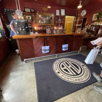 Bull Run Distillery - Tasting room - Distilleries Near Me - Portland, Oregon Bull Run Distillery - Tasting room - Distilleries Near Me - Portland, Oregon