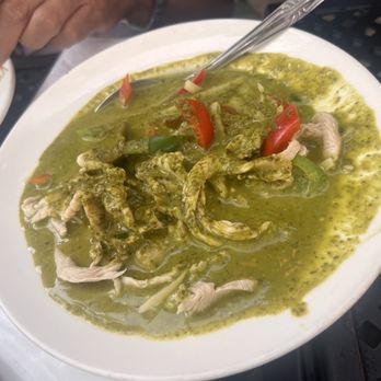 Lemongrass Thai Restaurant - Green Curry with chicken - Thai Near Me - Livermore, California Lemongrass Thai Restaurant - Green Curry with chicken - Thai Near Me - Livermore, California