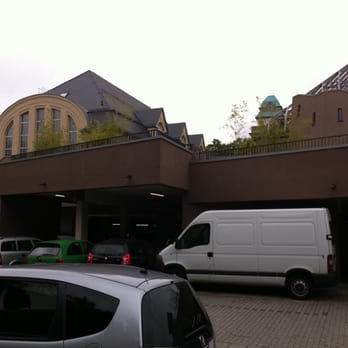 Jugendstilbad - Foto vom Parkplatz/Tiefgarage - Swimming Pools Near Me - Darmstadt, HE