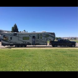 OAK CREEK RV PARK - At a Pad