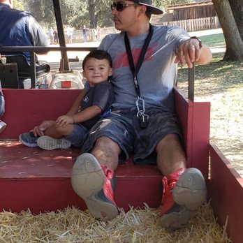 Fog Willow Farms - Loving the tractor ride - Attraction Farms Near Me - Wilton, California Fog Willow Farms - Loving the tractor ride - Attraction Farms Near Me - Wilton, California