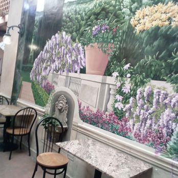 Moonside Bakery & Cafe - Bakeries Near Me - Half Moon Bay, California