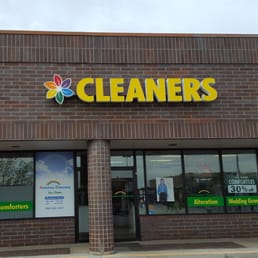 New sign and New logo! =) ~The new owners run this as an "Eco" cleaners now. New sign and New logo! =) ~The new owners run this as an "Eco" cleaners now.