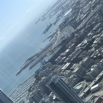 Salesforce Tower - View of Bay - Shared Office Spaces Near Me - San Francisco, California