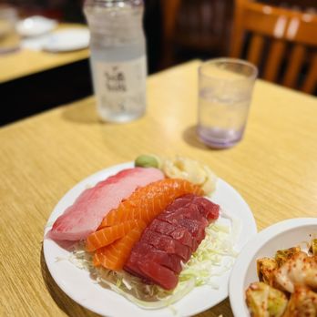 Kyung's Seafood - Sashimi $30 - Seafood Near Me - Honolulu, Hawaii