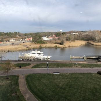 Hilton Garden Inn Suffolk Riverfront - Hotels Near Me - Suffolk, Virginia Hilton Garden Inn Suffolk Riverfront - Hotels Near Me - Suffolk, Virginia