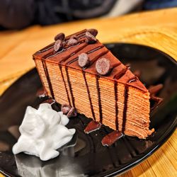 Matcha En - Chocolate crepe cake