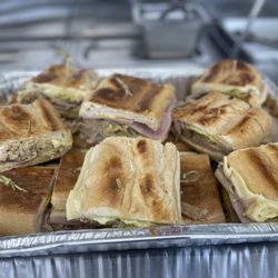 La India Food Truck - Chicken Sandwiches