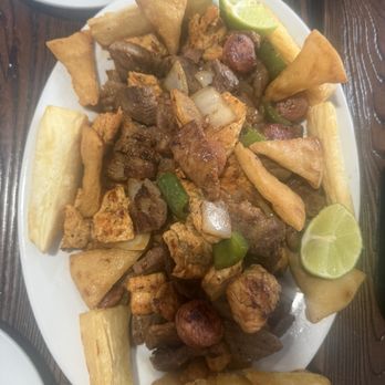Mi Comalito - Latin American Near Me - Queens, New York