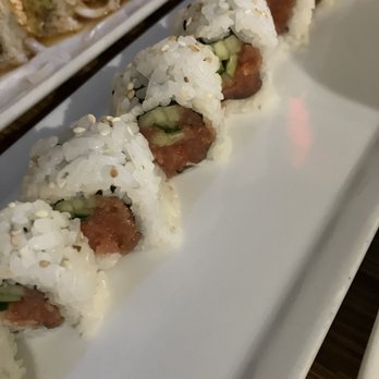 Sushi Yama - Spicy Tuna Roll - Sushi Bars Near Me - Escondido, California Sushi Yama - Spicy Tuna Roll - Sushi Bars Near Me - Escondido, California
