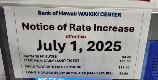 Bank of Hawaii Waikiki Center by null
