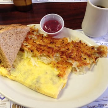Jennie Rae’s Restaurant - Bacon & cheese omelet, hash browns, wheat toast with jelly, and coffee. - Desserts Near Me - Rolling Prairie, Indiana